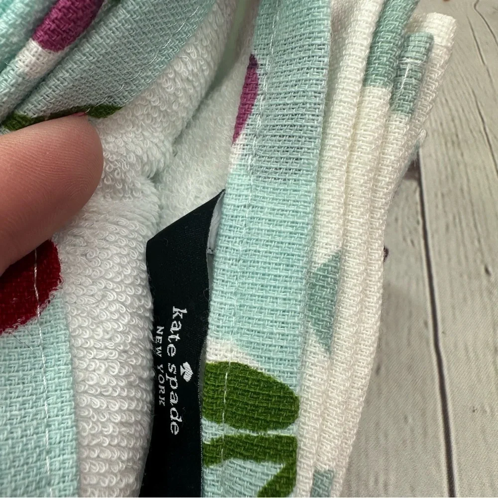 NWT Kate Spade Cherry & polka dot Pattern Kitchen Towels 3pk cotton coquette